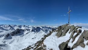 Gipfelkreuz Rietzer Grieskogel