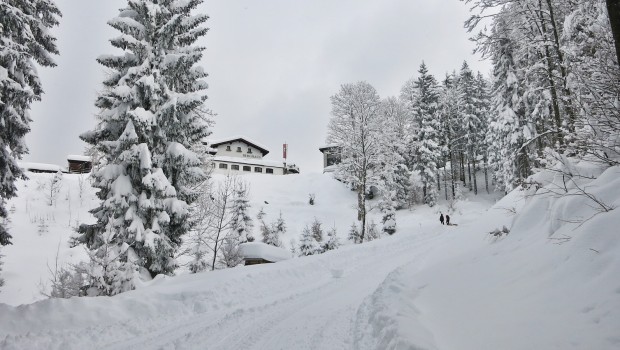 Aschenbrenner Berghaus im Schnee