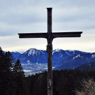 Ausischt auf Tegernsee vom Holzer Alm Kreuz