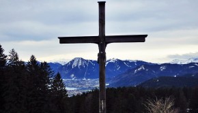 Ausischt auf Tegernsee vom Holzer Alm Kreuz