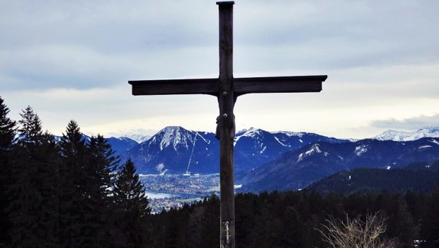 Ausischt auf Tegernsee vom Holzer Alm Kreuz