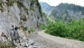 Bei der Rauschberg-Auffahrt, das Ziel im Blick