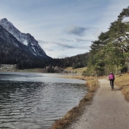 Am Ufer des Lautersees