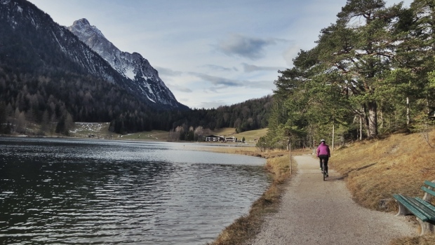 Am Ufer des Lautersees