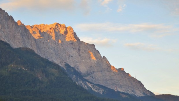 Zugspitze im Morgenlicht