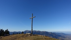 Auf der Hochalm, dahinter Benediktenwand