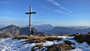 Am Heimkehrerkreuz