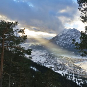 Ausblick auf Farchant und Kramerspitze