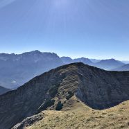 Friederspitz vom Frieder, dahinter die Zugspitze