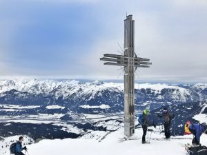 Am Gipfel des Gilfert über dem Inntal