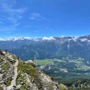 Die Kramerspitze, rechts Zugspitze & Eibsee - Top!