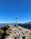 Die Pyramidenspitze (Mitte)